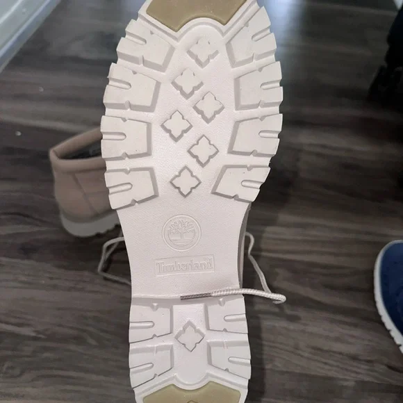 Timberland Women’s Waterproof Ankle Boots - Picture 2 of 4